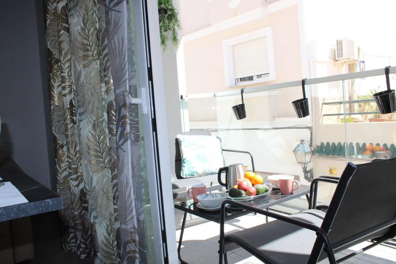 아파트 Los Boliches Holidays Suites 푸엔히롤라 스페인